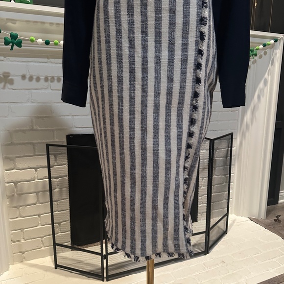 Banana Republic Pencil Skirt, Size -4 - Picture 5 of 5